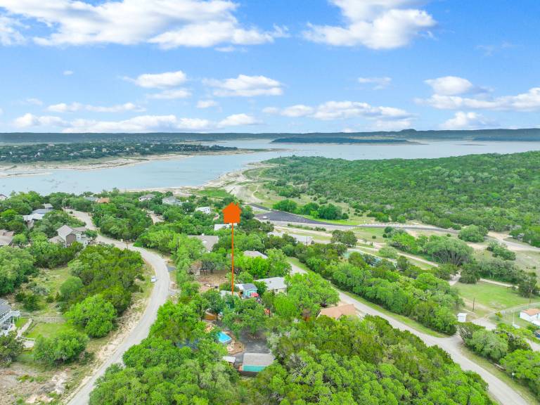 Coop at Canyon Lake — photo 2