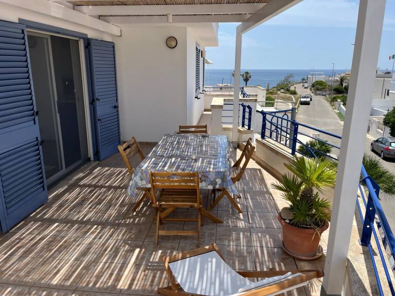 Holiday apartment with garden & patio | City view — photo 5