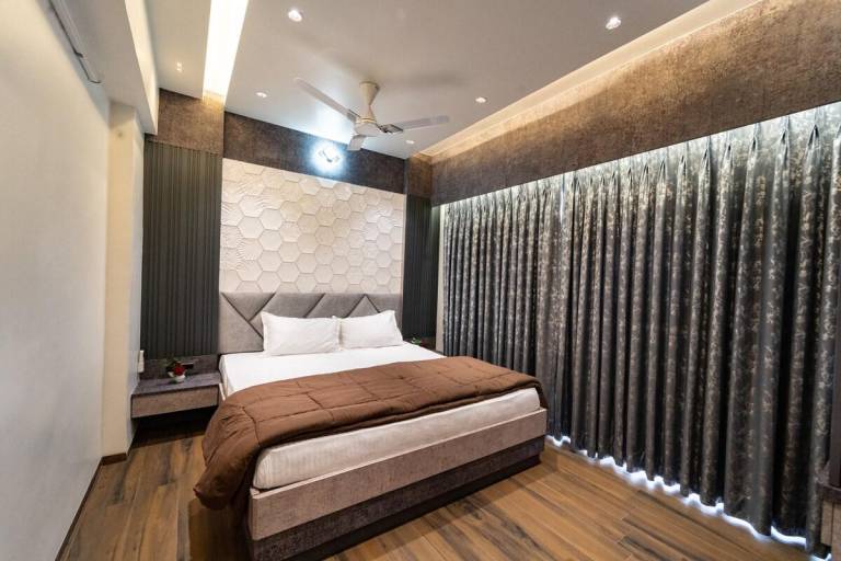 Luxury 3.5BHK Villa With Pool & Hot Jacuzzi — photo 2