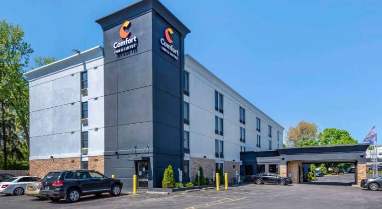 Comfort Inn & Suites Liverpool - Syracuse North in Liverpool, NY