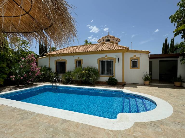 Villa with private pool, garden & fast internet | Mountain view in Murcia