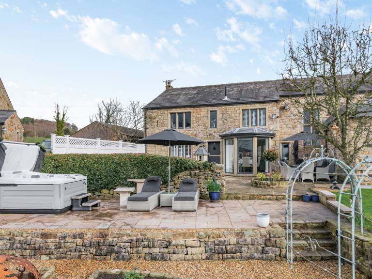 Shireburn Cottage