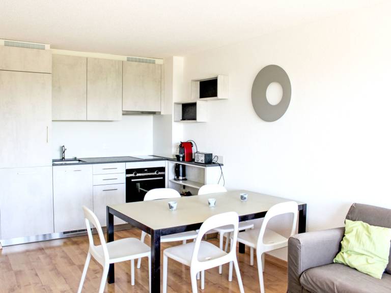 Apartment with pool | Nature view — photo 4