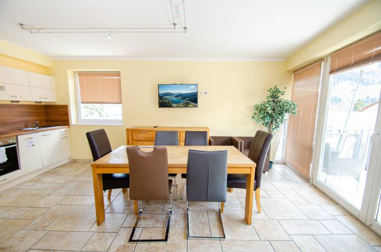 Rental apartment with 2 rooms for 6 persons — photo 2