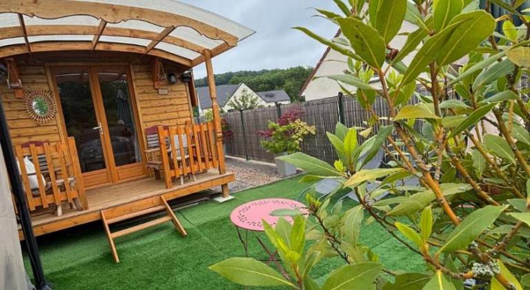 Chalet with 1 room for 2 persons in Reims