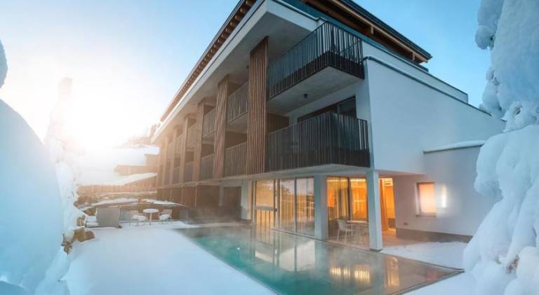 Nice serviced apartment with pool, sauna & garden | Next to the ski | Pets allowed — photo 3