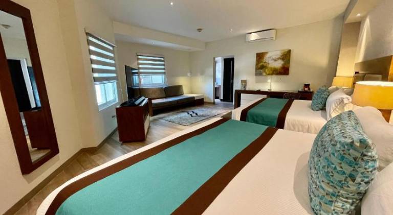 Aurea Hotel and Suites — photo 2