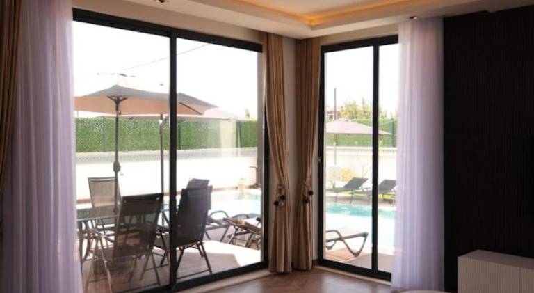 Fully equipped villa with sauna, patio & private pool | Pet-friendly — photo 3