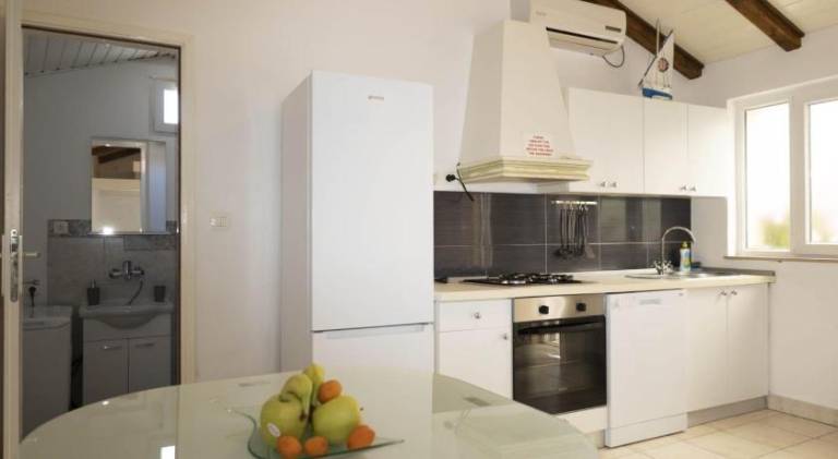 Holiday apartment with 1 room for 6 persons — photo 4
