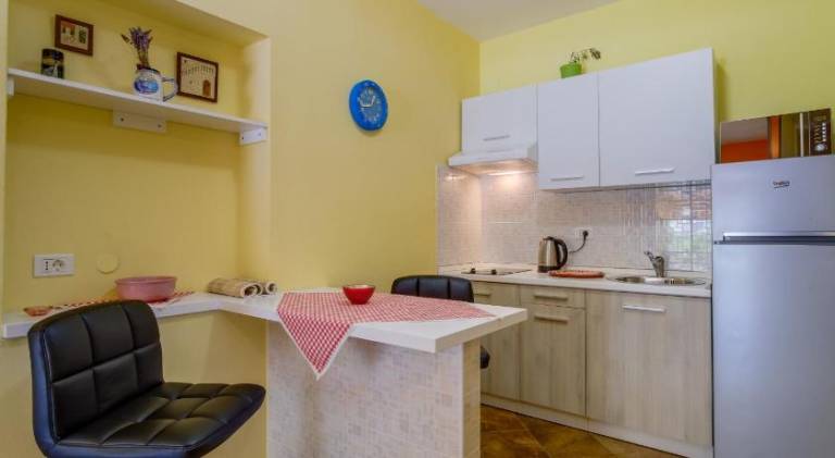 Nice holiday apartment with terrace & yard | Suitable for remote work | Dogs allowed — photo 5