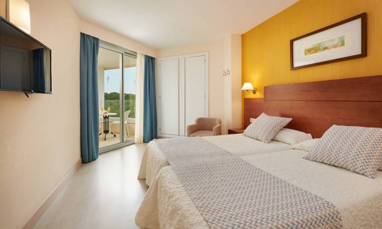 Aparthotel  Sa Coma