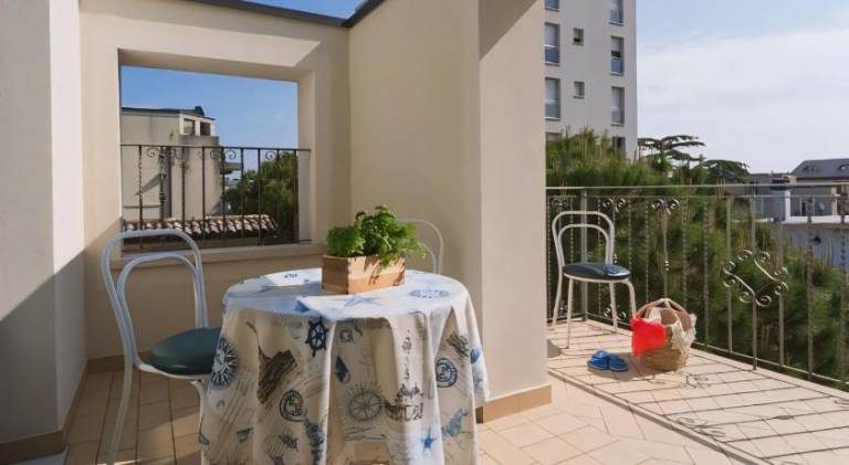 Serviced apartment with terrace | Close to the beach | Perfect for remote work | Pets are welcome in Misano Adriatico