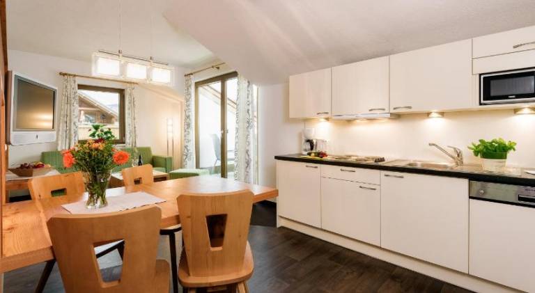 Holiday apartment with sauna & garden — photo 3
