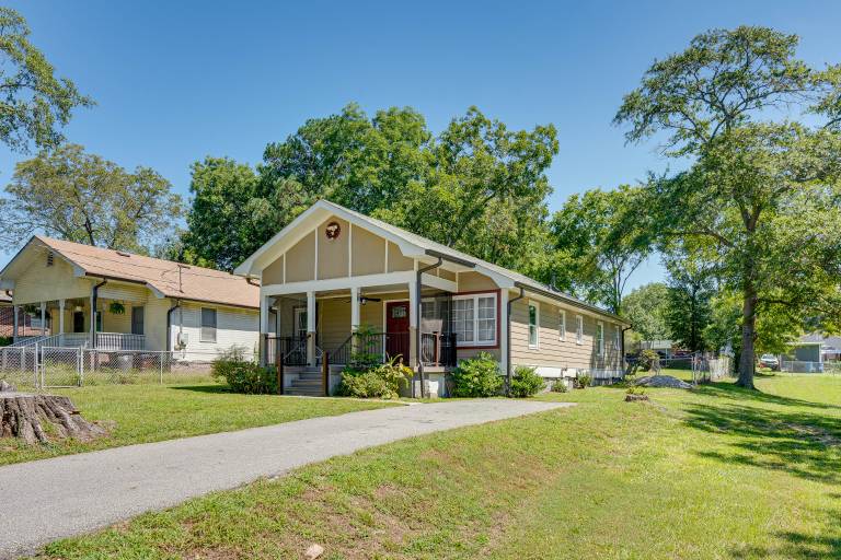 Steps to Playground: Family Home in Douglasville! — photo 4