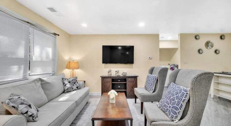 Vacation home with 2 rooms for 6 persons in Charlotte, NC