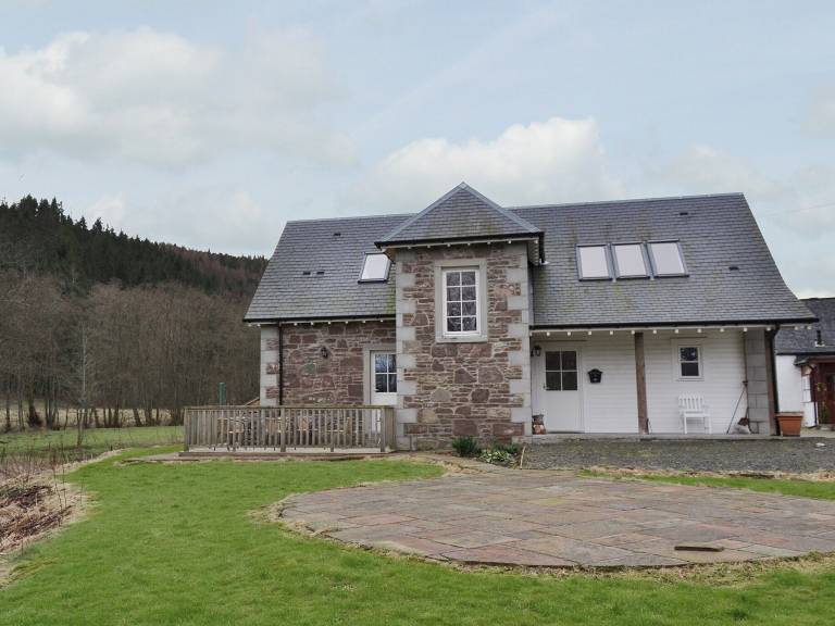 Cottage  Comrie