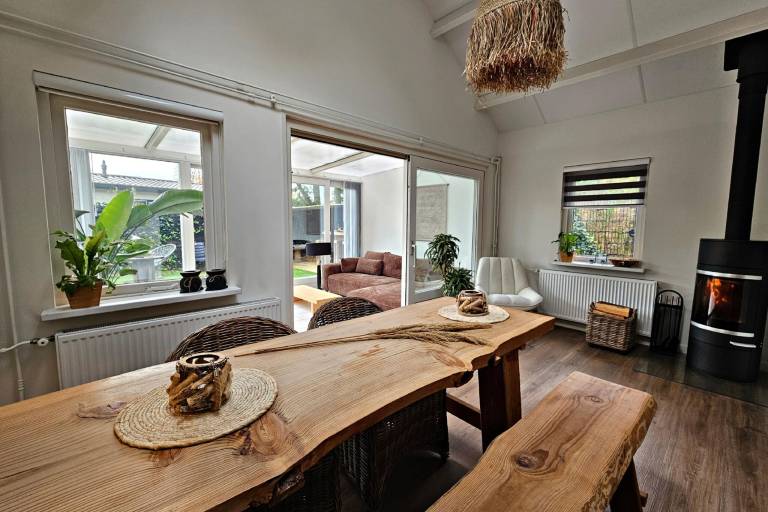 Vacation home with yard, pool & terrace — photo 4