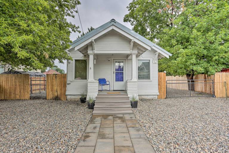 Pet-Friendly Baker City Escape w/ Private Yard! — photo 3