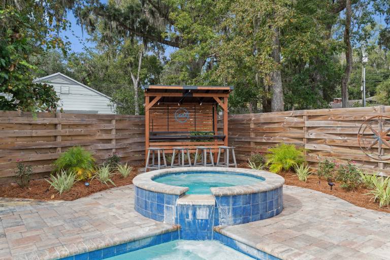 Relax-N-Sea - 524 Bartow Street — photo 3