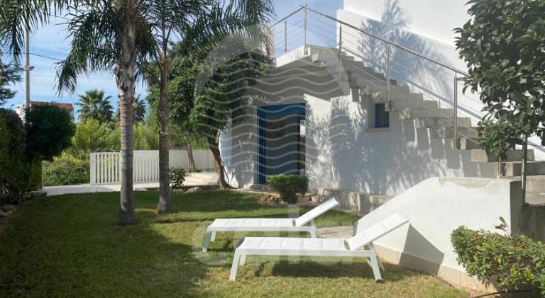 Vacation home | Beach nearby | Pets allowed — photo 3
