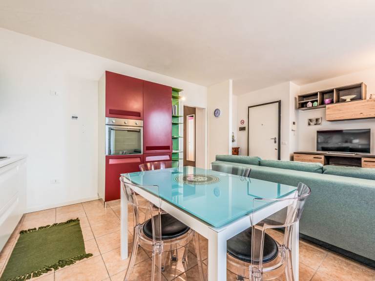 Holiday apartment with patio — photo 4