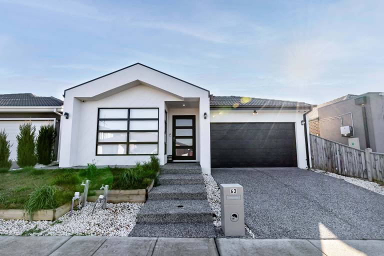 House  Sunbury
