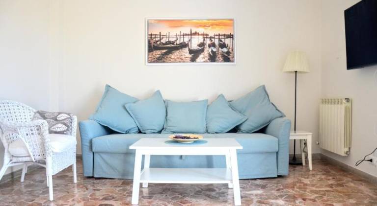 Apartment with 2 rooms for 6 persons in Venice