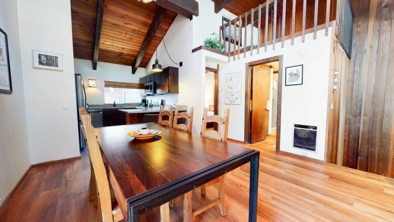 Fully equipped condo with jacuzzi, patio & sauna | Next to the ski | Dogs allowed — photo 2