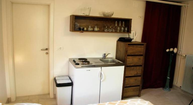 Holiday apartment with garden, BBQ & patio | Perfect for remote work — photo 4