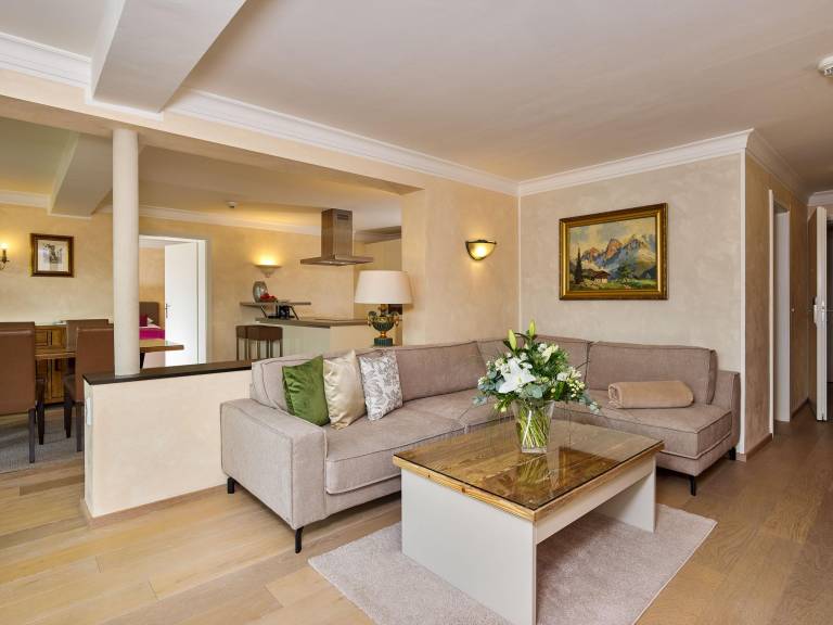 Apartment with terrace & sauna | Mountain view in See