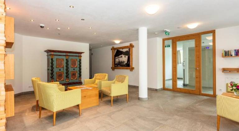 Rental apartment with sauna, yard & terrace — photo 4