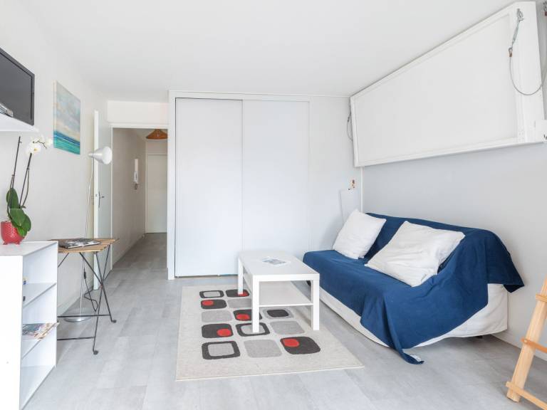 Apartment with 1 room for 4 persons — photo 2