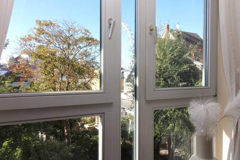 Appartementanlage Ostseeblick WE Wustrow 51: strandnahe 2-Zimmer-Fewo mit Balkon — photo 4