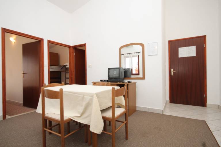 Two bedroom apartment near beach Pisak, Omiš (A-658-b) — photo 2