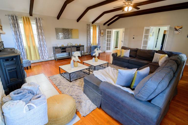 House  Roaring Brook Township
