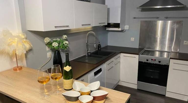 Rental apartment with 2 rooms for 4 persons — photo 3