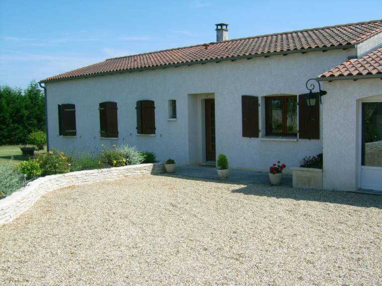 Vacation home with yard, patio & private pool | Pool view — photo 2