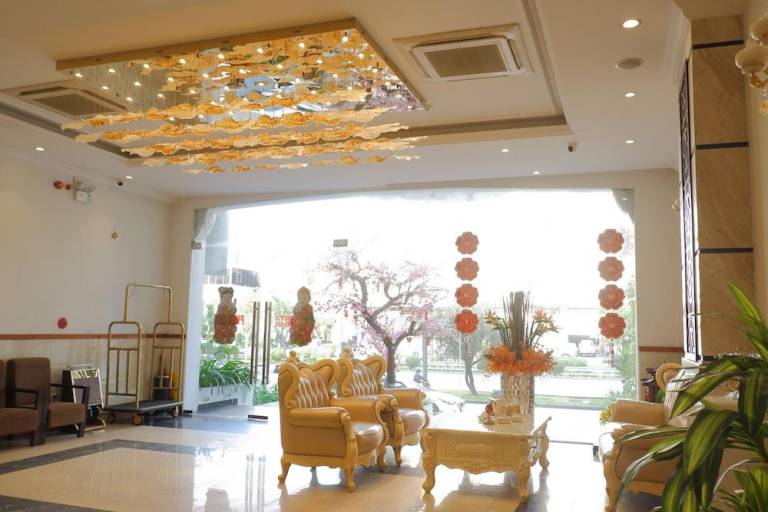 Khach San Tuong VI - le Hong Phong — photo 2