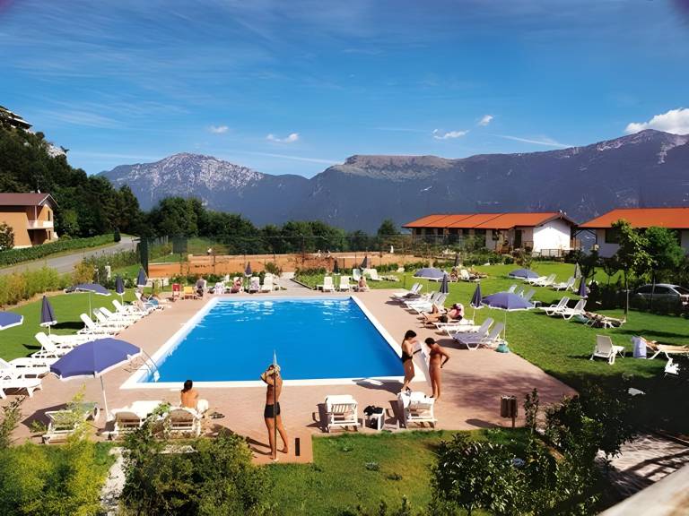 Hotel Pineta Campi in Limone sul Garda