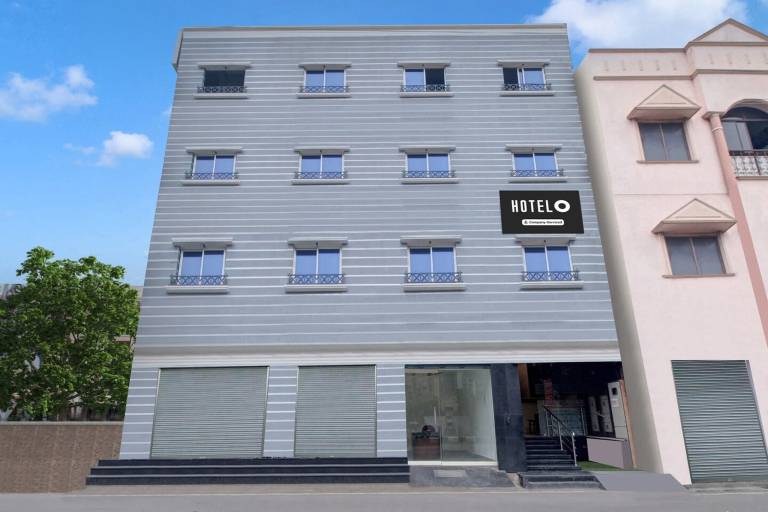 Super Hotel O Vijayawada Near Railway Station