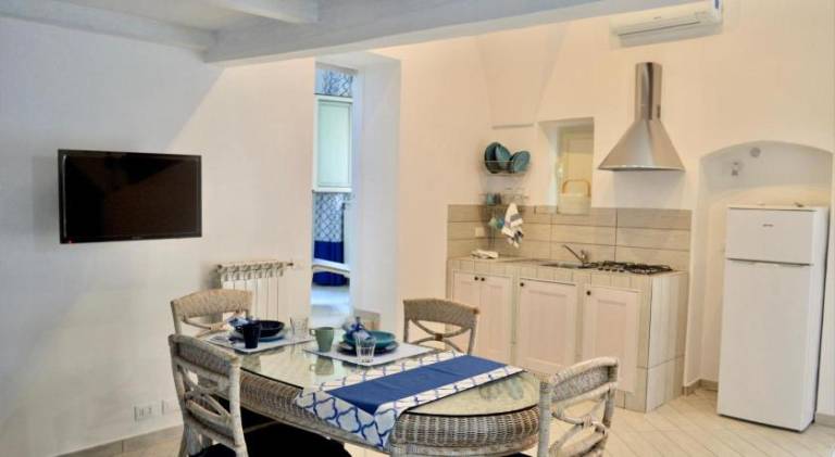 Apartment with 2 rooms for 4 persons — photo 3