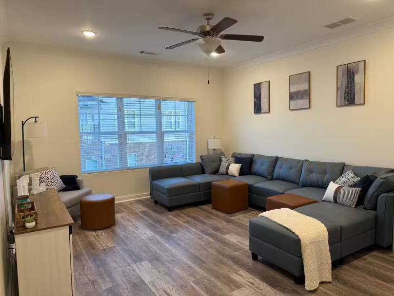 House  Riverview