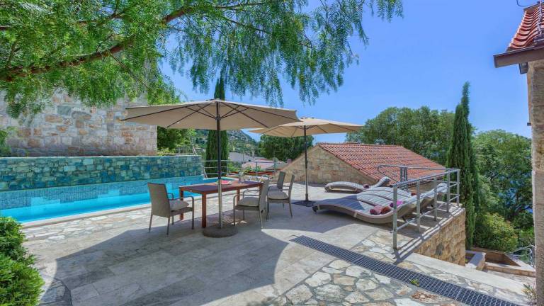 Villa Eden - two charming stone houses with sea views by MyWaycation — photo 4