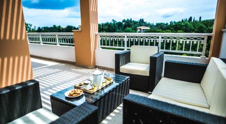 Rental apartment with jacuzzi | Pets allowed in Corfu