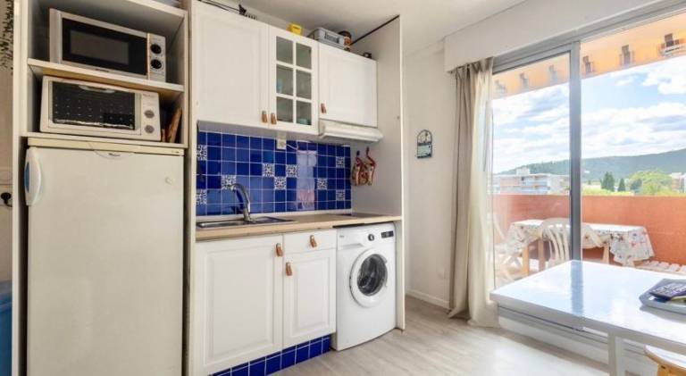 Apartment with terrace & private pool — photo 3