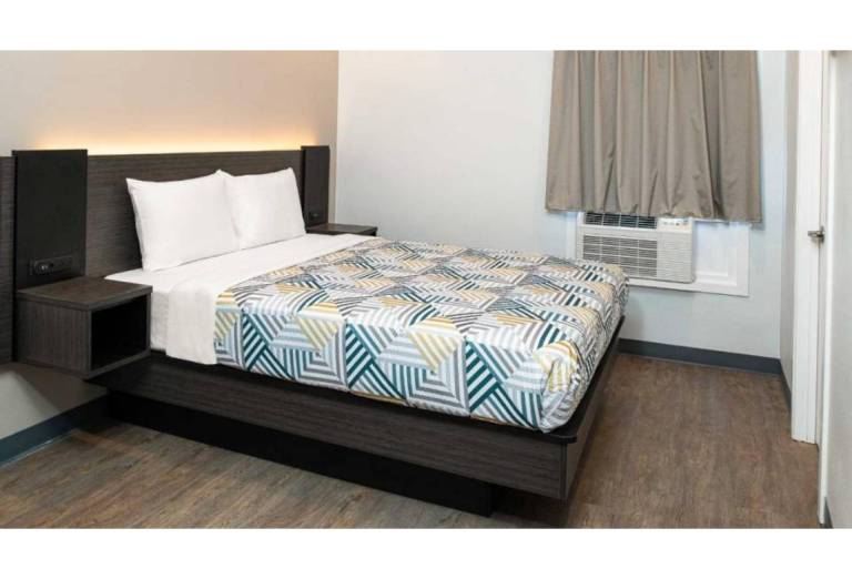 Motel 6 San Pedro, CA – Port of Los Angeles in Los Angeles, CA