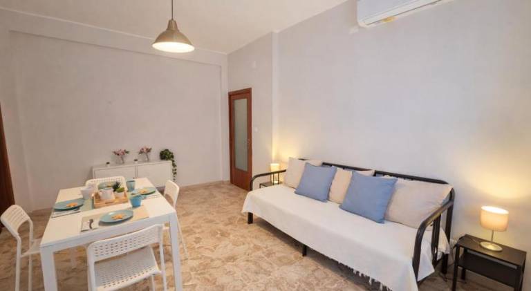 Rental apartment with 1 room for 4 persons in Montesilvano