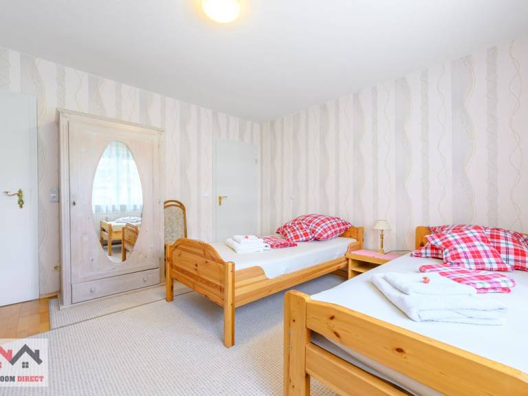 3 Zimmer Apartment mit 2 B&auml;dern in Laatzen ID 8