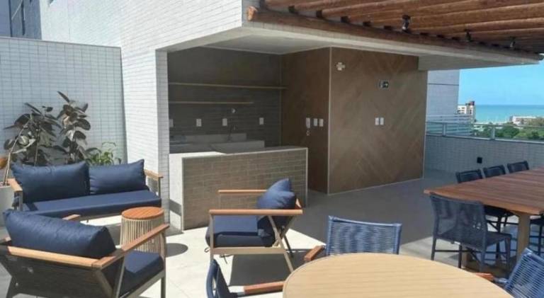 Apartment with pool — photo 4
