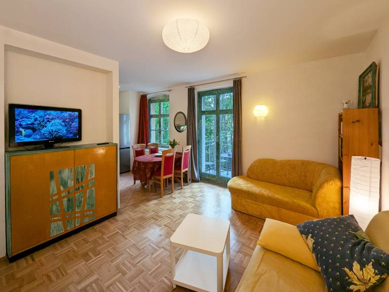 Children-friendly beautiful holiday apartment with terrace & yard | Garden view | Perfect for remote work | Pet-friendly — photo 3